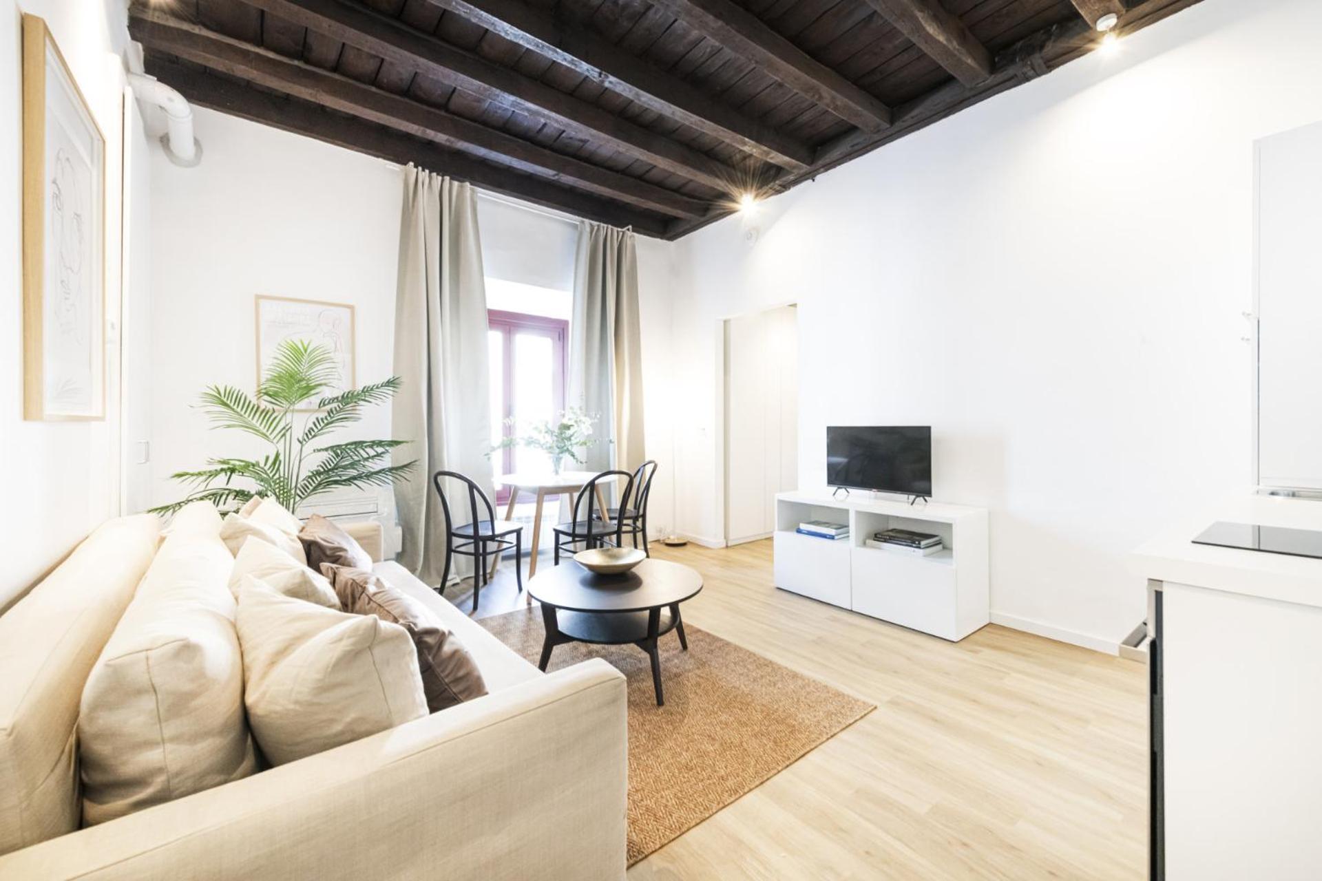 Easylife - Eleganza E Comodita Vicino Bocconi